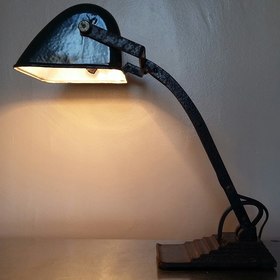 Lampes vintages, industrielles, années 50-60 disponibles à la vente